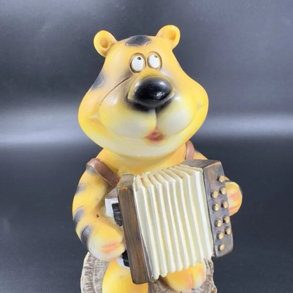 Vintage Resin Tiger Musician Playing the Accordion Harmonica Decorative Figurine